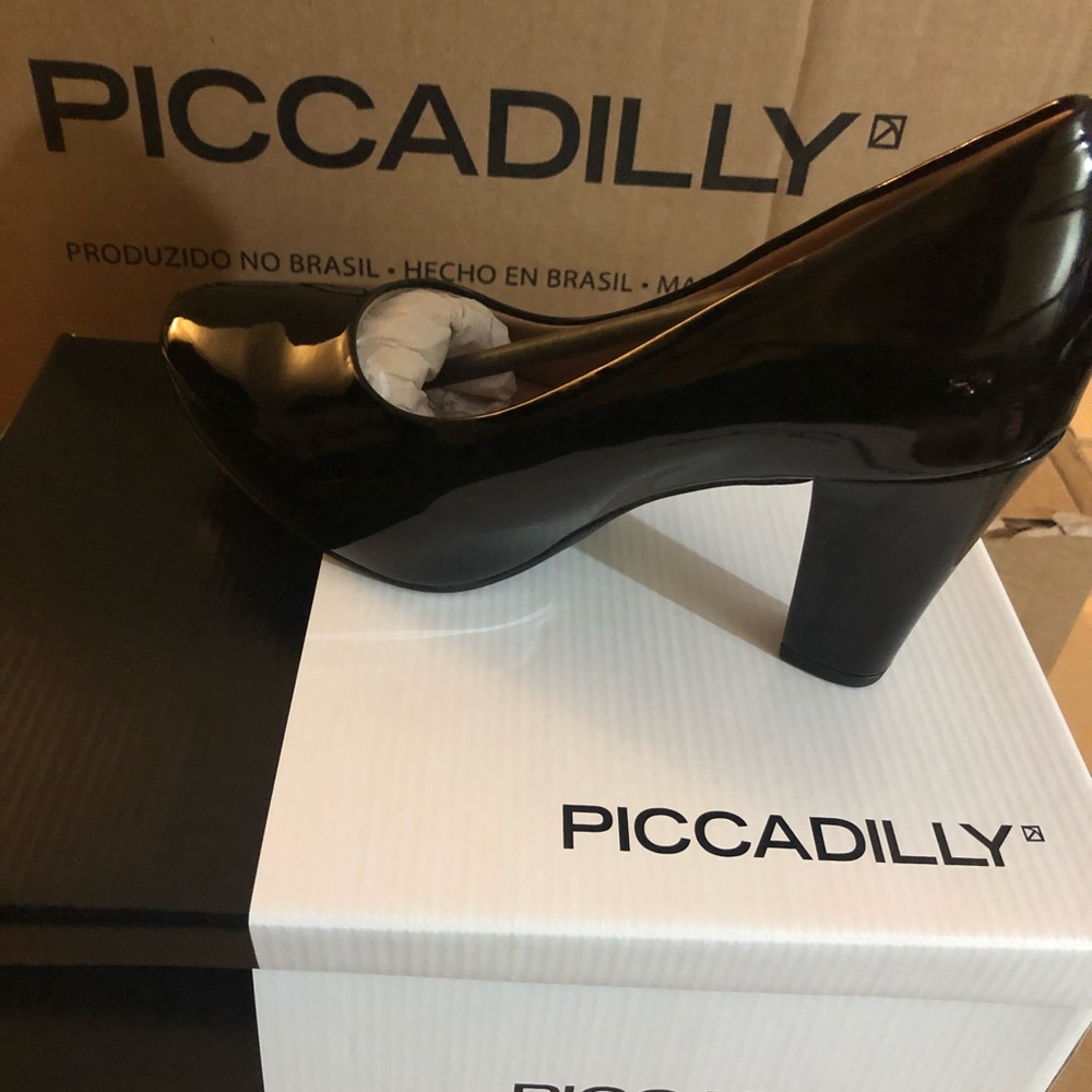 Piccadilly cloud comfort pumps.